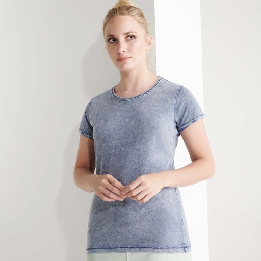 [CA6691] CA6691 HUSKY WOMAN T-Shirt