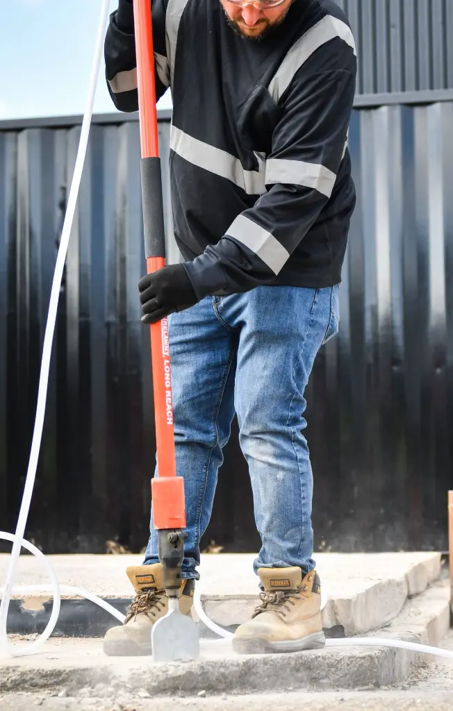 Trelawny Long Reach Standard Steel Scaler-3.webp