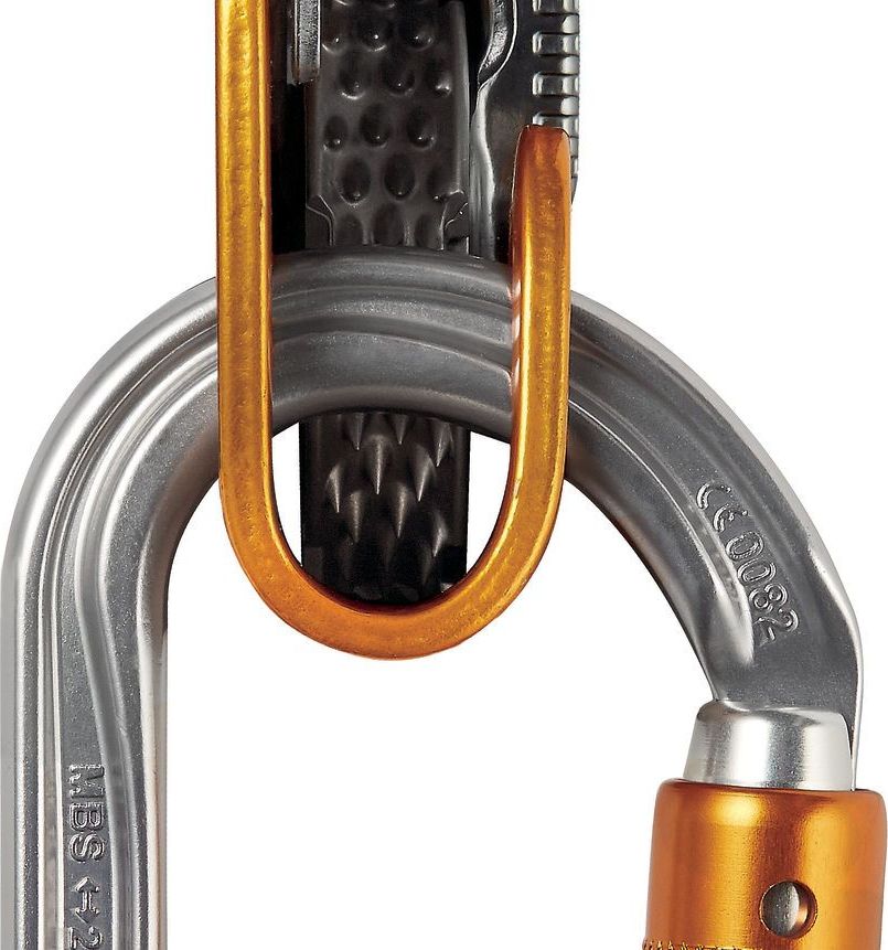 M33A OK Oval carabiner for use with pulleys and ascenders