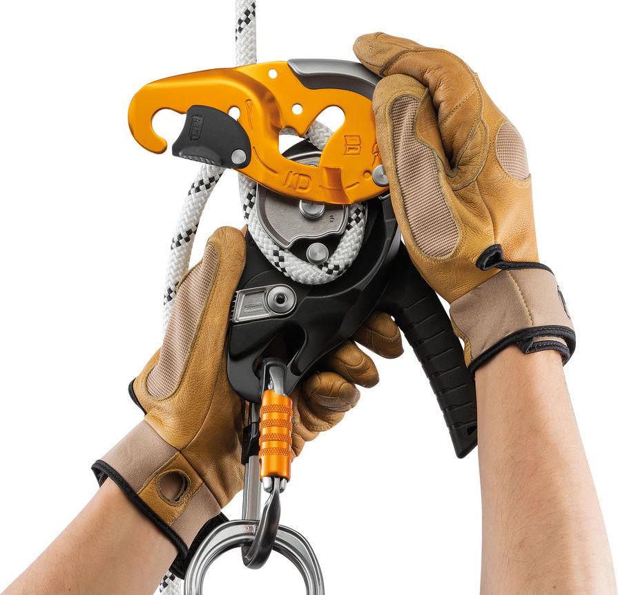 D020AA I’D® S Self-braking descender with anti-panic function