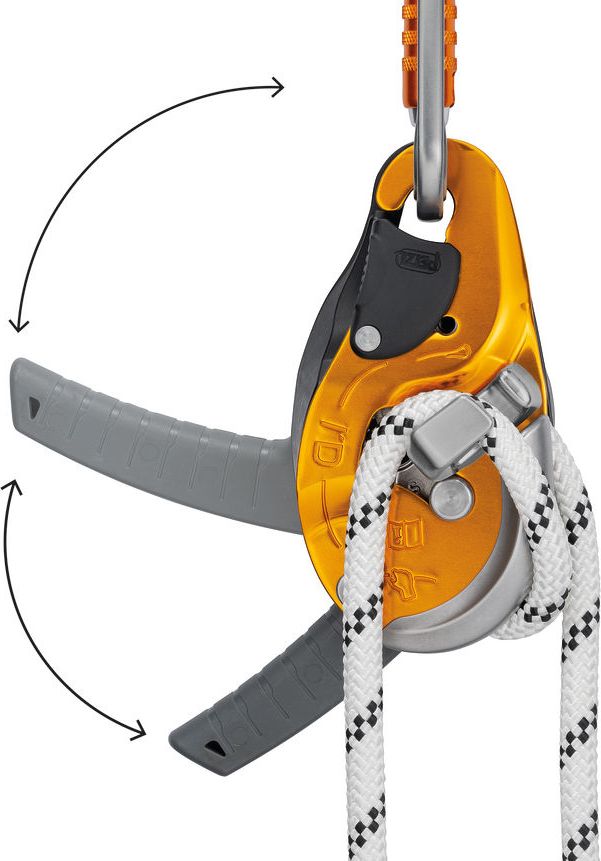 D020CA I’D® EVAC Self-braking descender with anti-panic function for lowering from an anchor