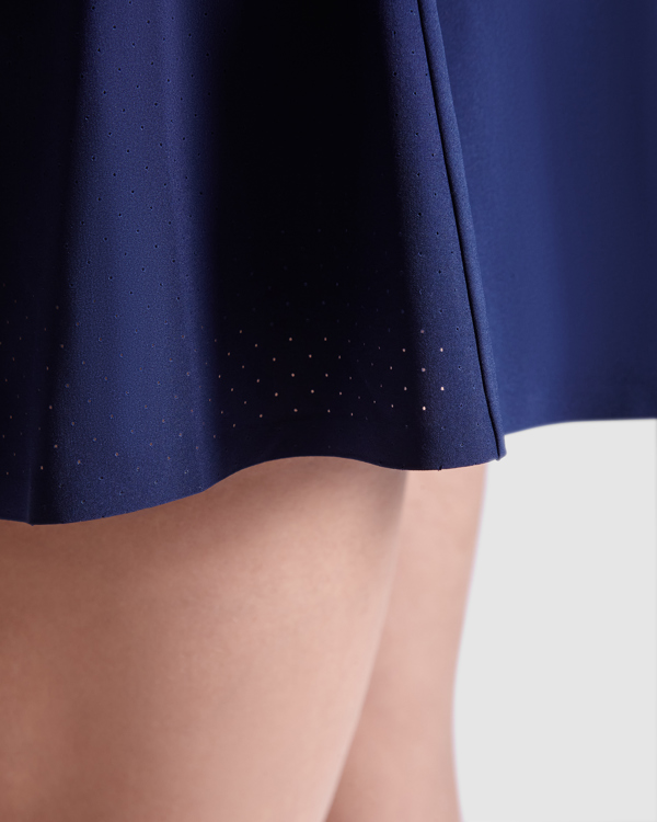 PA0307 SERENA Lightweight and elastic technical skirt