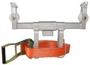 POT150 Lifting bracket tΚαπέλο can be positioned on top of poles