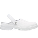 00A11 Clogs with Heel strap SB E A FO SRC (Perforated)